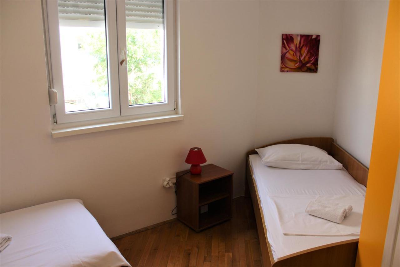 Tomislav Apartment มาคาร์สกา ภายนอก รูปภาพ